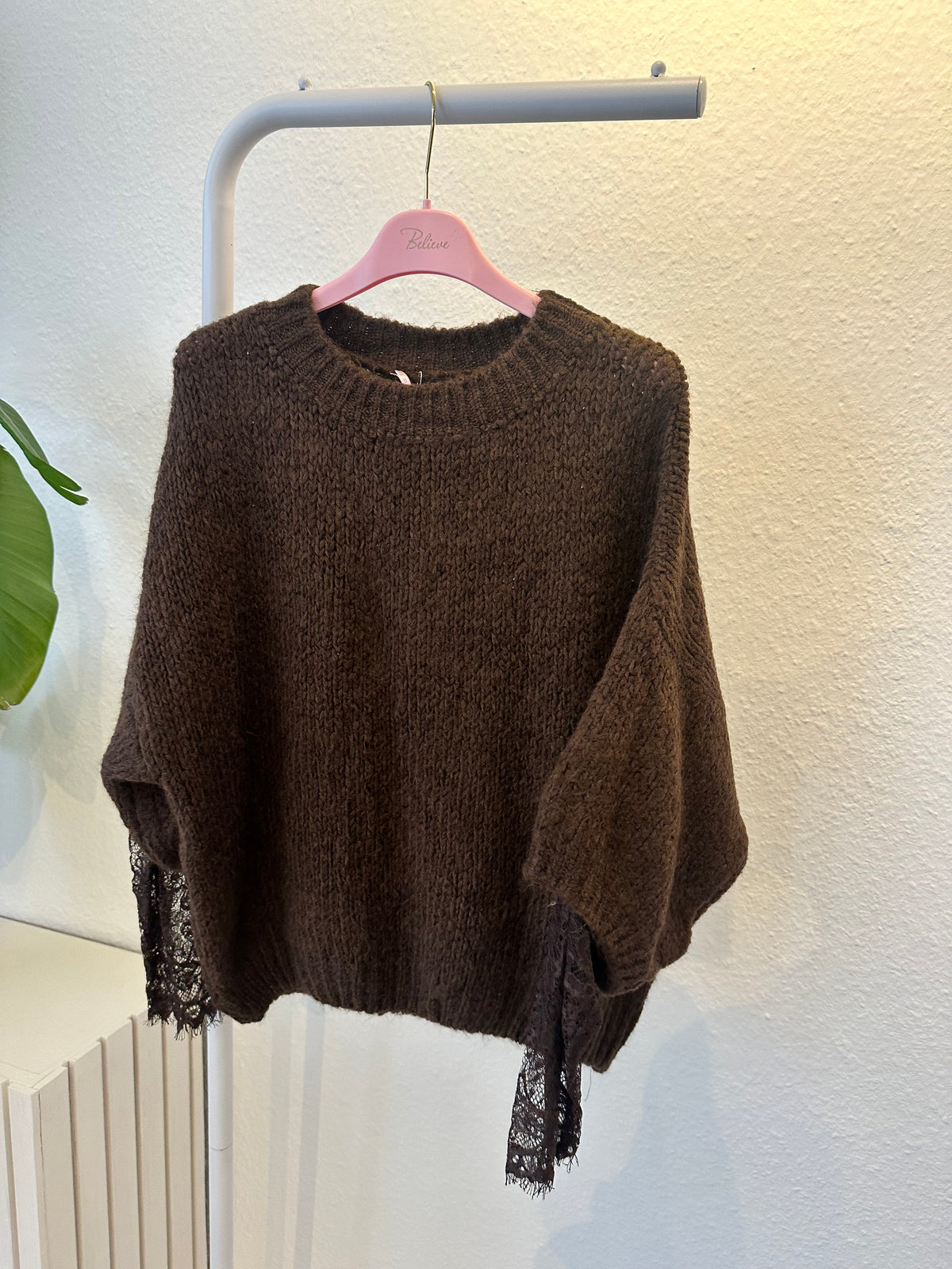 Pullover mit spitze