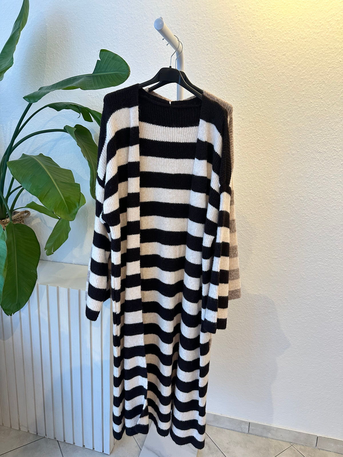 Maxi Cardigan Vers Farben