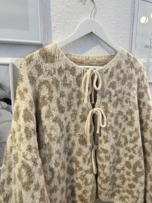 Leo Cardigan