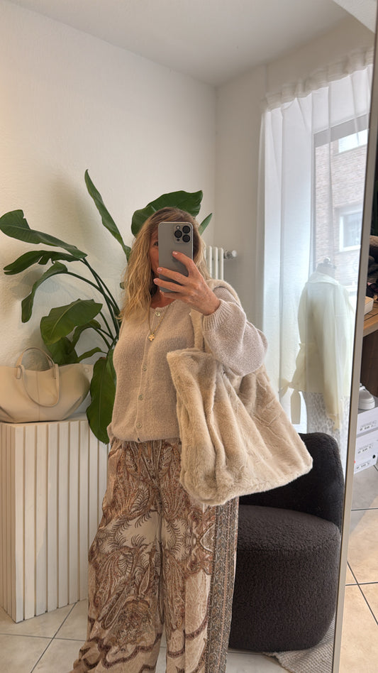 Cardigan Vers Farben