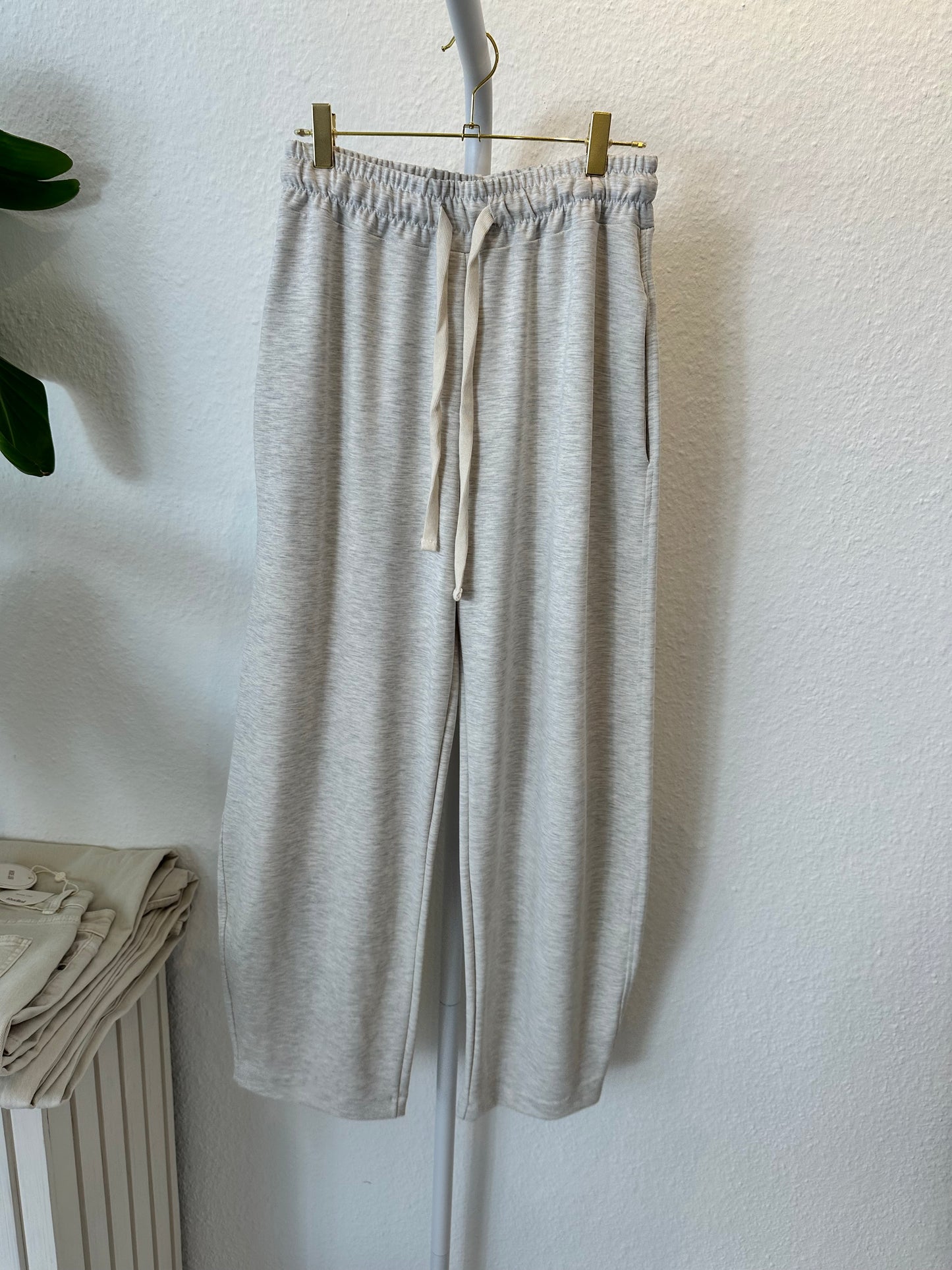 Elegante Ballon Jogger in verschiedenen Farben