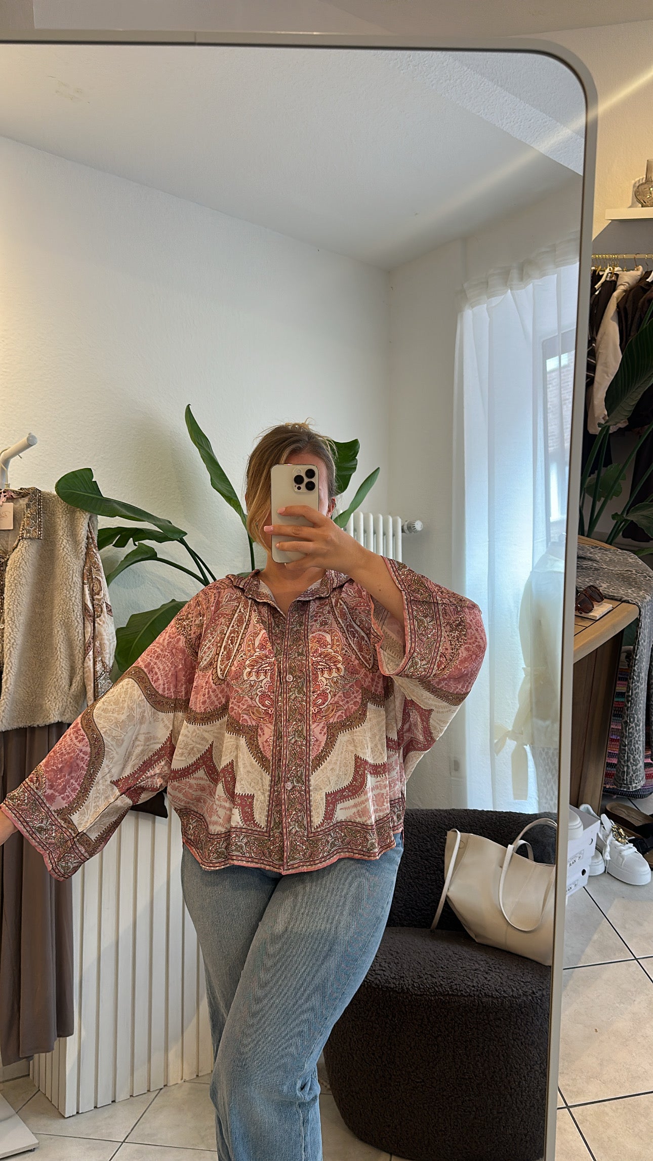 Bluse mit Seide