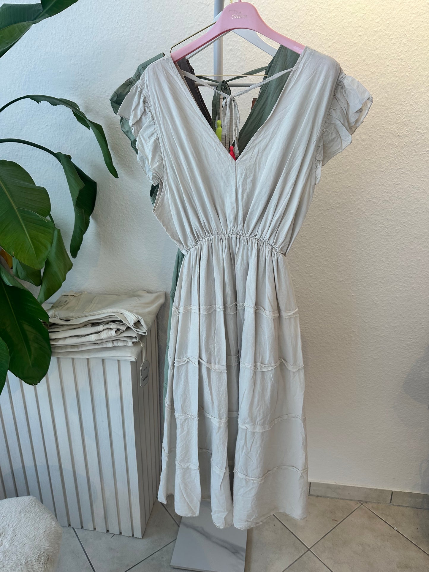 Kleid in Vers. Farben