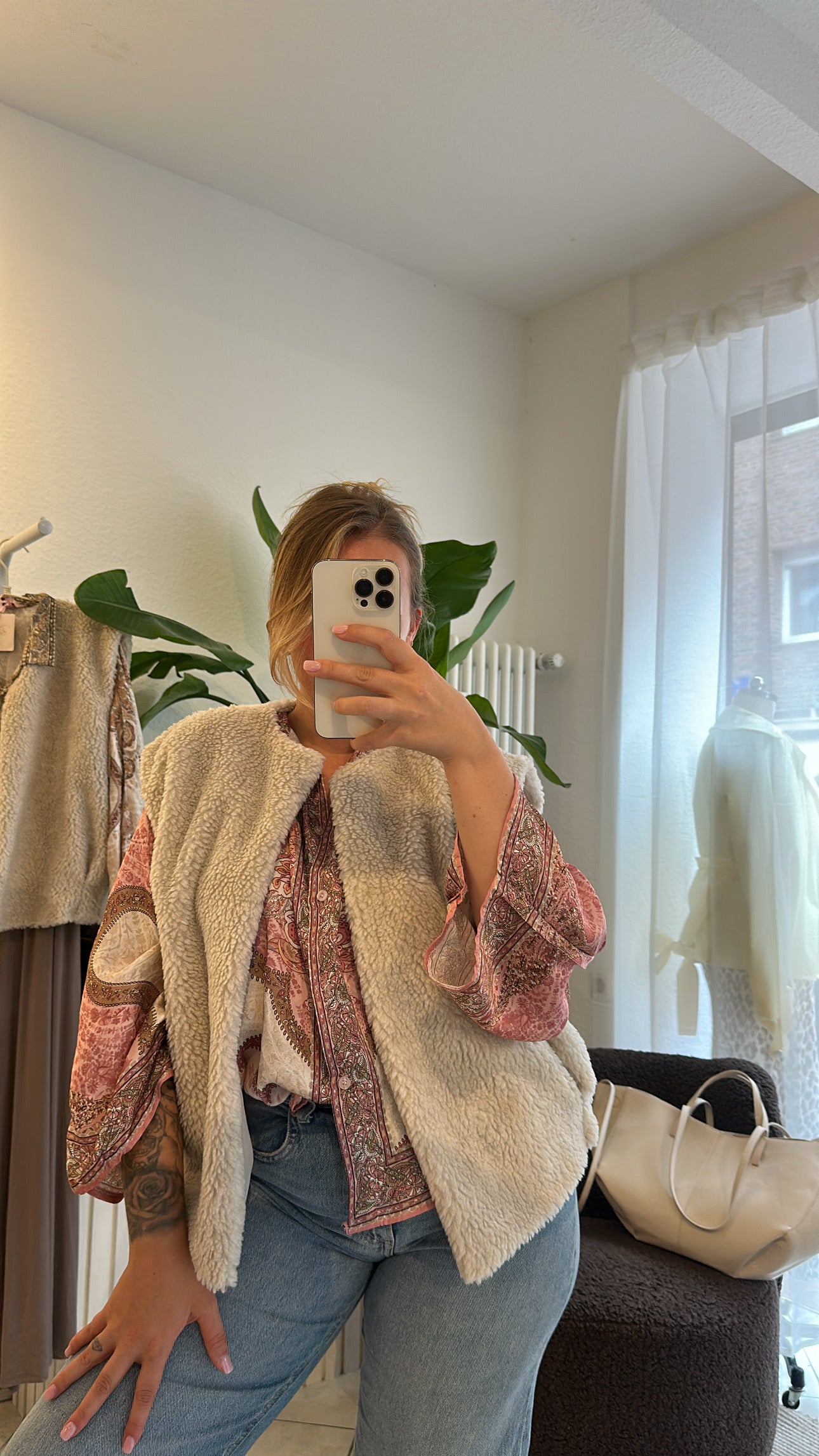Bluse mit Seide