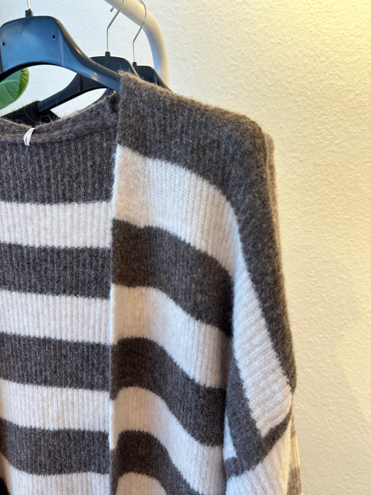 Maxi Cardigan Vers Farben