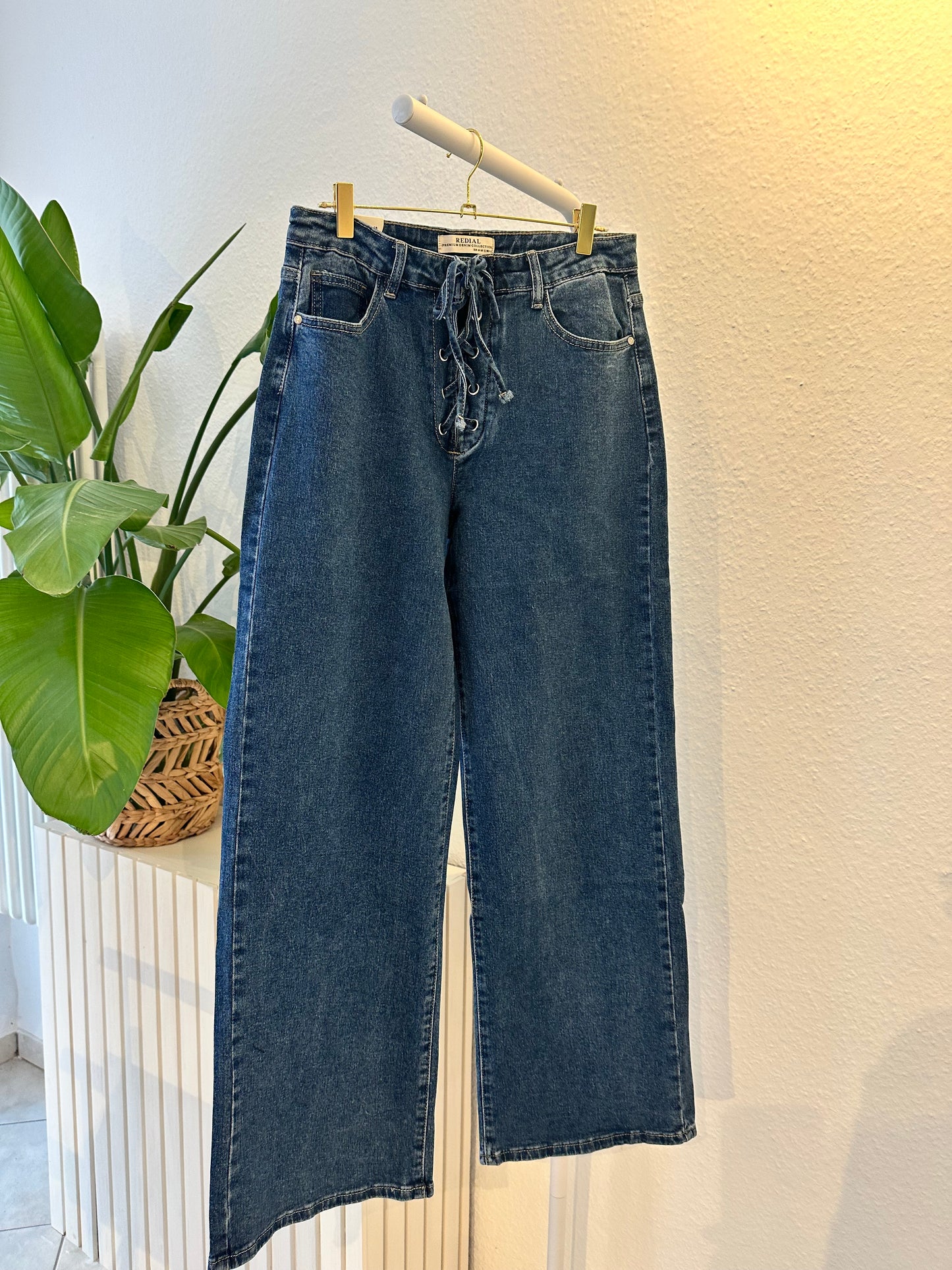 Redial Jeans