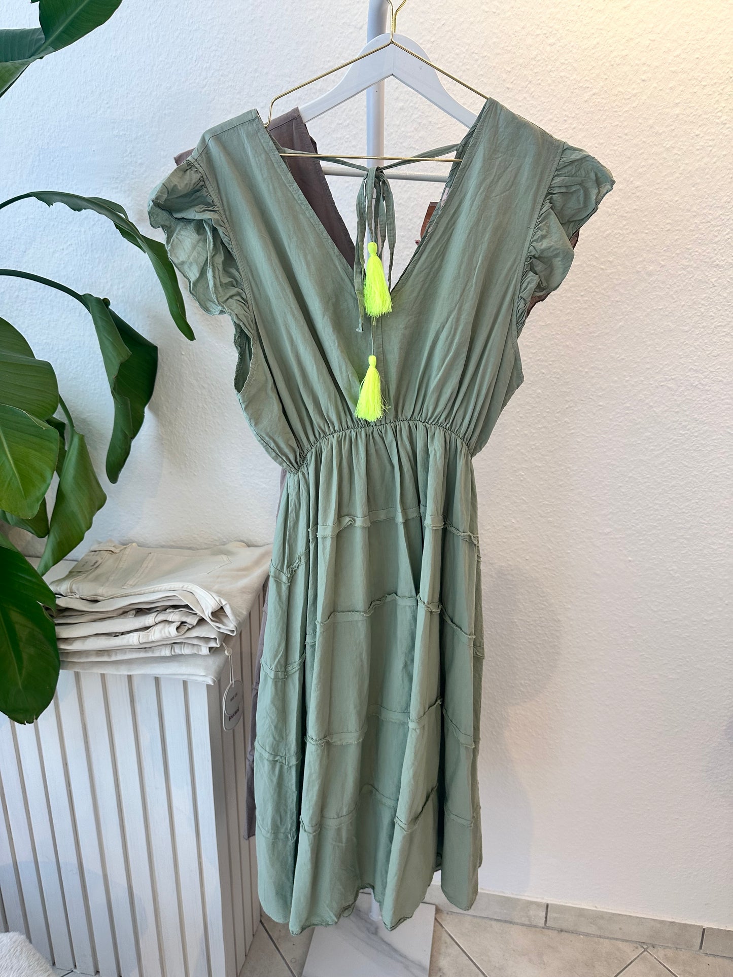 Kleid in Vers. Farben