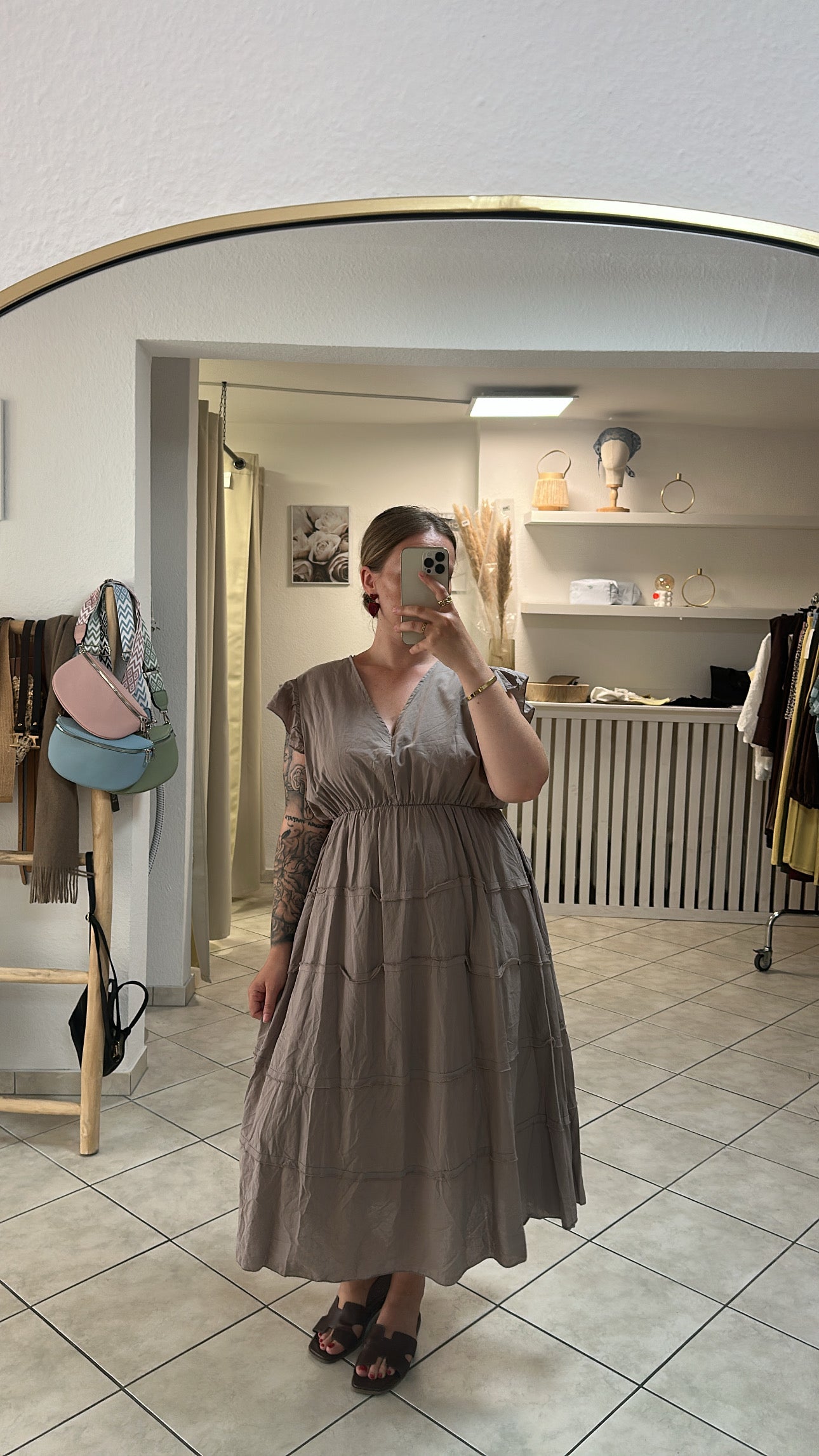 Kleid in Vers. Farben