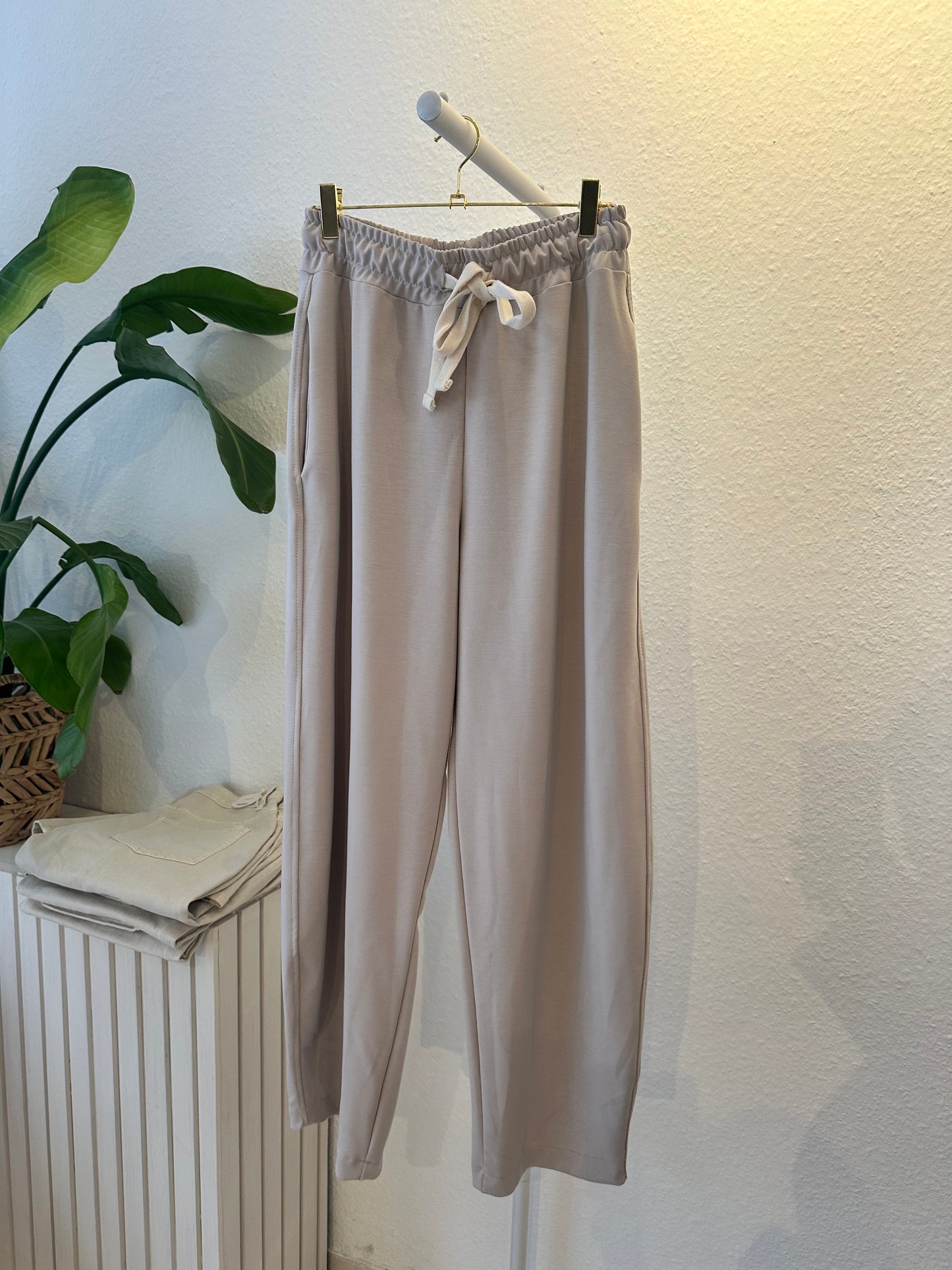 Elegante Ballon Jogger in verschiedenen Farben