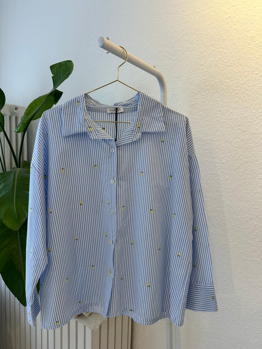 Bluse mit Zitronen