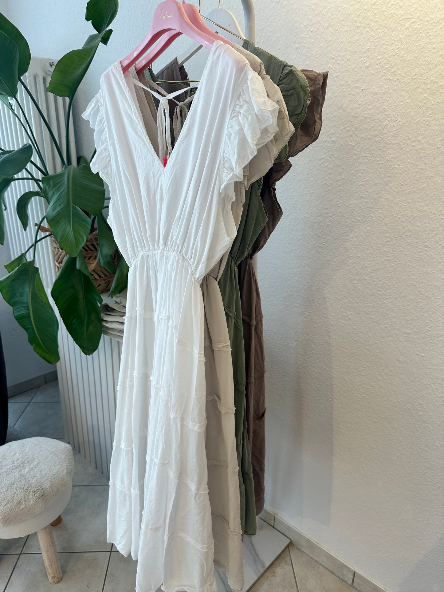 Kleid in Vers. Farben